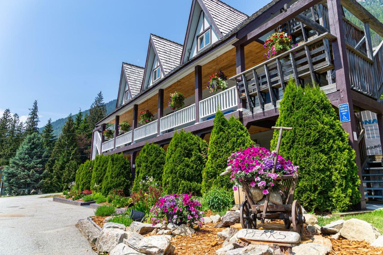Peaks Lodge 雷夫尔斯托克 外观 照片