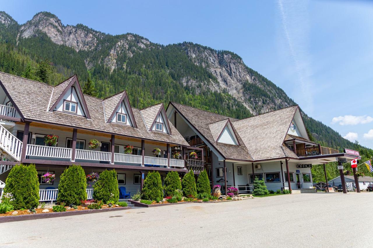 Peaks Lodge 雷夫尔斯托克 外观 照片
