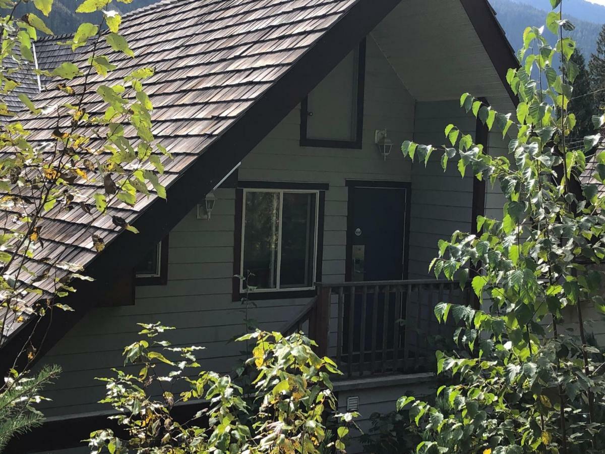 Peaks Lodge 雷夫尔斯托克 外观 照片