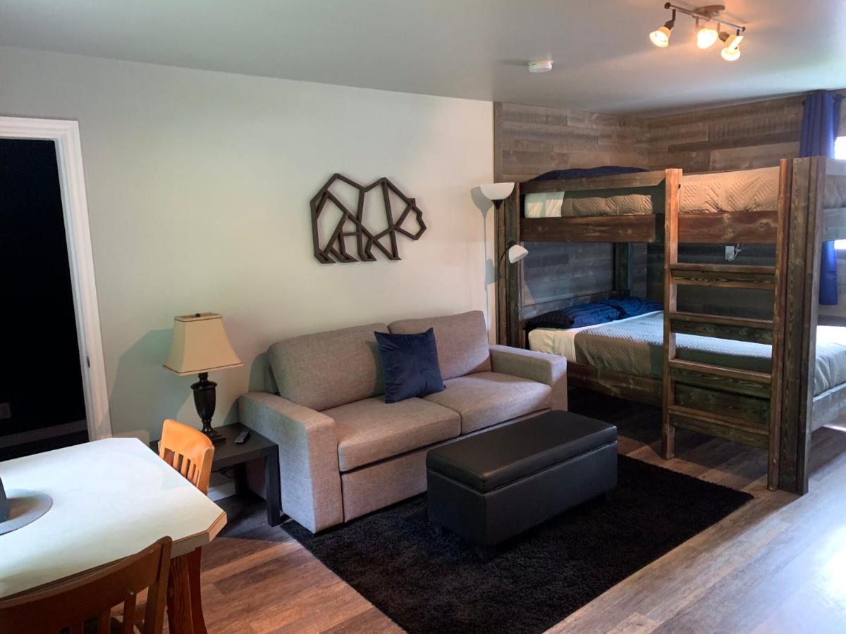 Peaks Lodge 雷夫尔斯托克 外观 照片