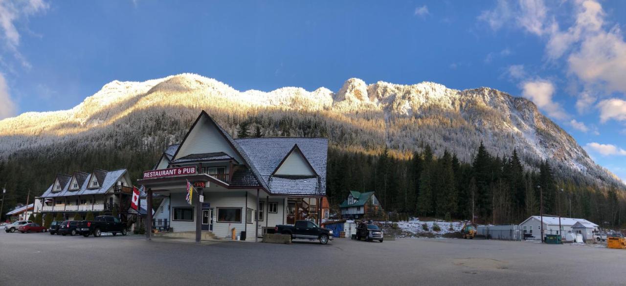 Peaks Lodge 雷夫尔斯托克 外观 照片