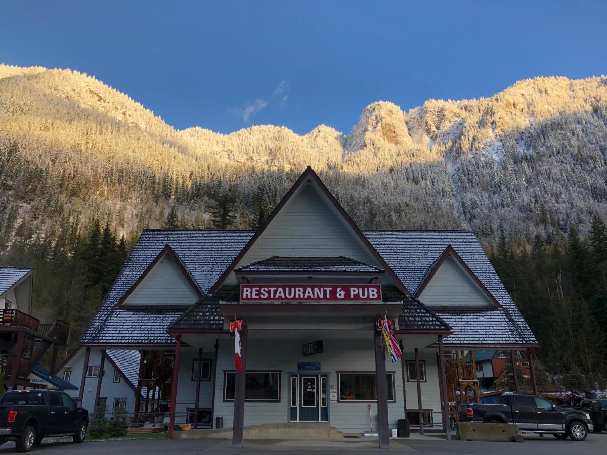 Peaks Lodge 雷夫尔斯托克 外观 照片